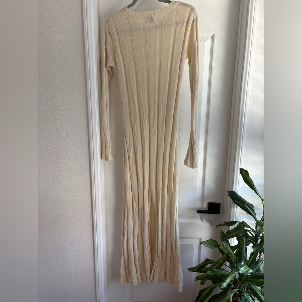 DISSH Cream Long-Sleeve Ribbed Maxi Dress - Picture 3 of 3
